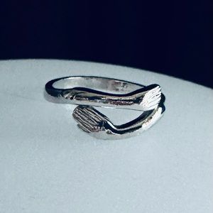 💚 HUG RING - a hug whenever You want with this unique & adjustable Hug Ring.